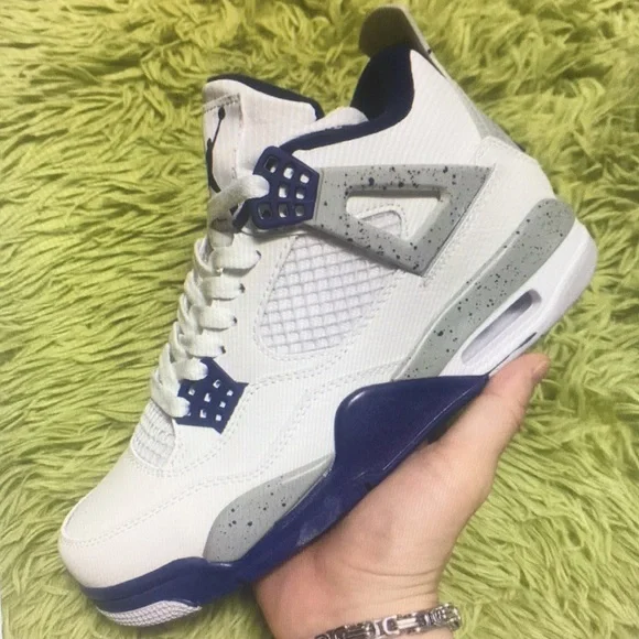 Air Jordan 4 Retro Midnight Navy Style